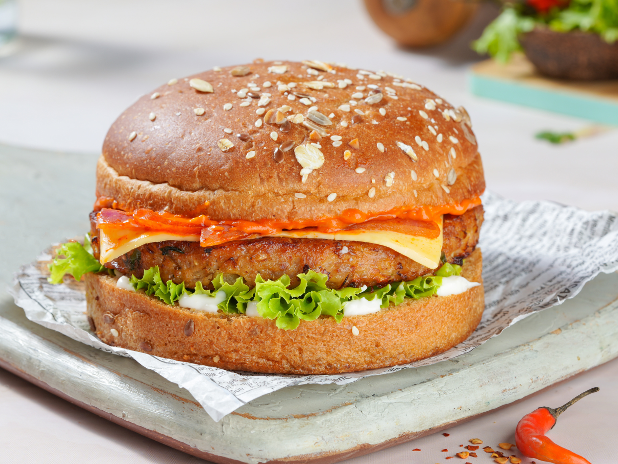 Peri peri chicken pro burger