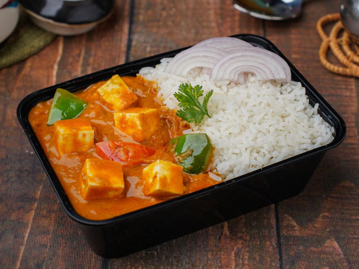 Steam Rice With Kadhai Paneer