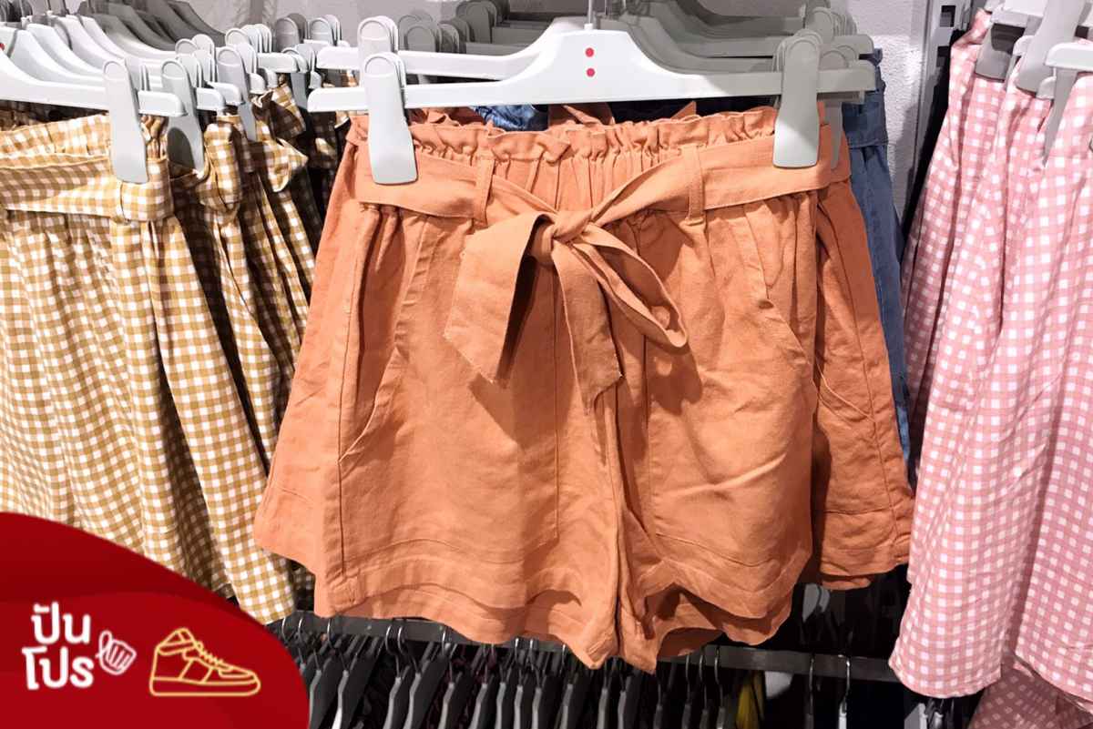 Cotton On กางเกง High Waist Shorts ลดเหลือ 300.- Cotton On กางเกง High Waist Shorts ลดเหลือ 300.-