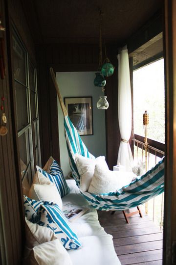 Ide Menghadirkan Hammock
