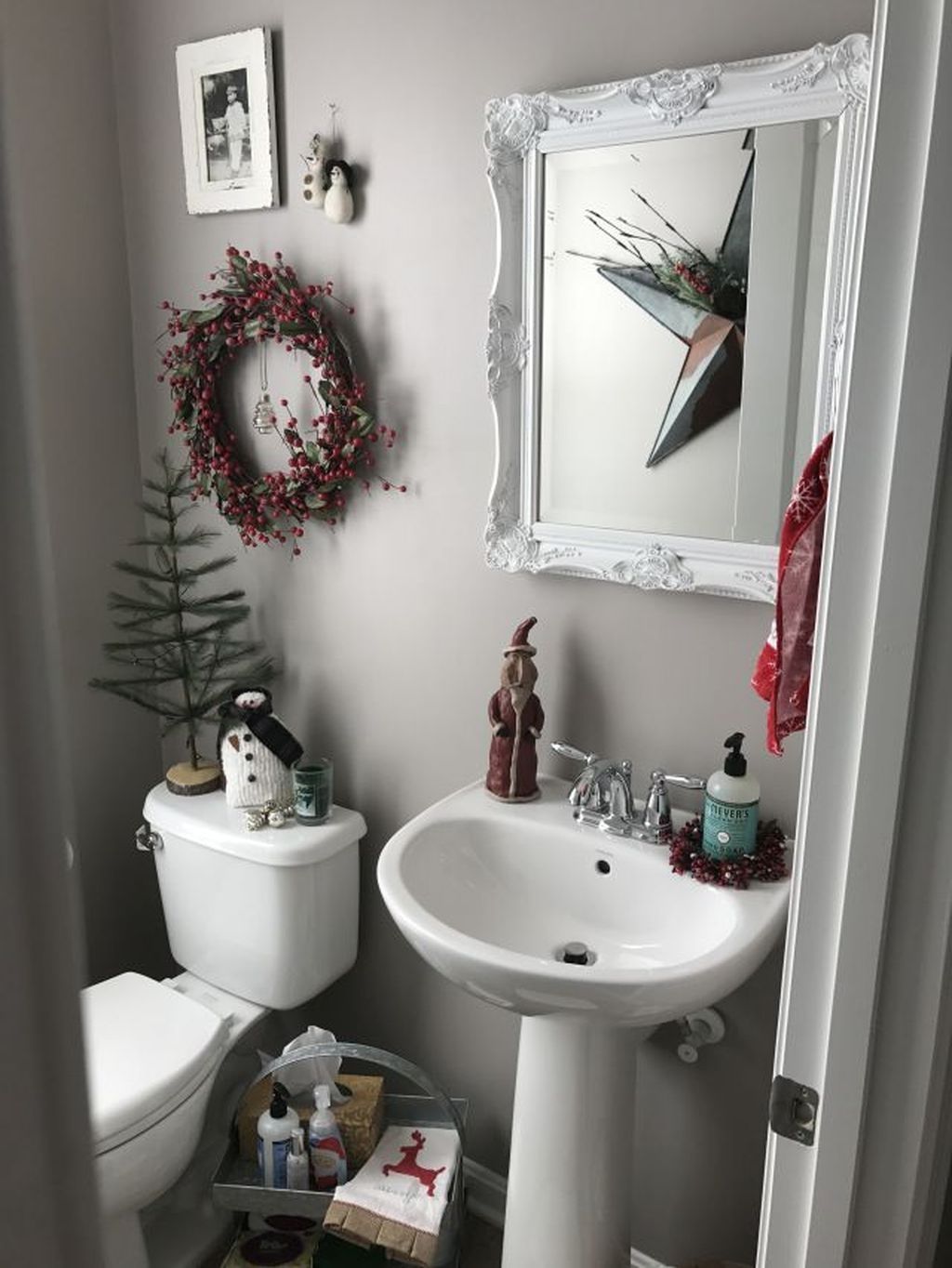 Kamar Mandi Bertema Natal