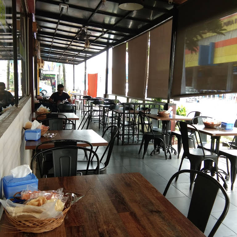 Kembang Desa Halim Perdana