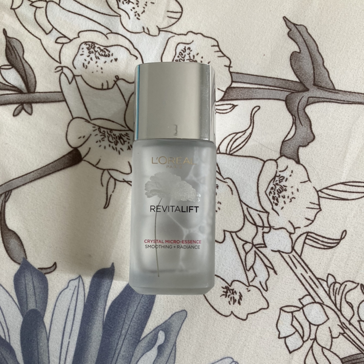 loreal revitalift essence female daily