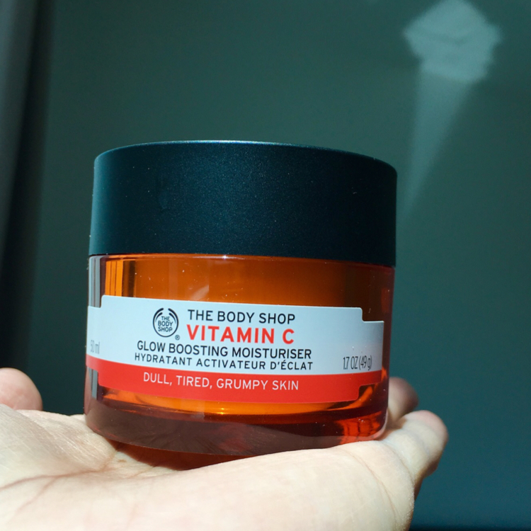 body shop vitamin c cream for oily skin