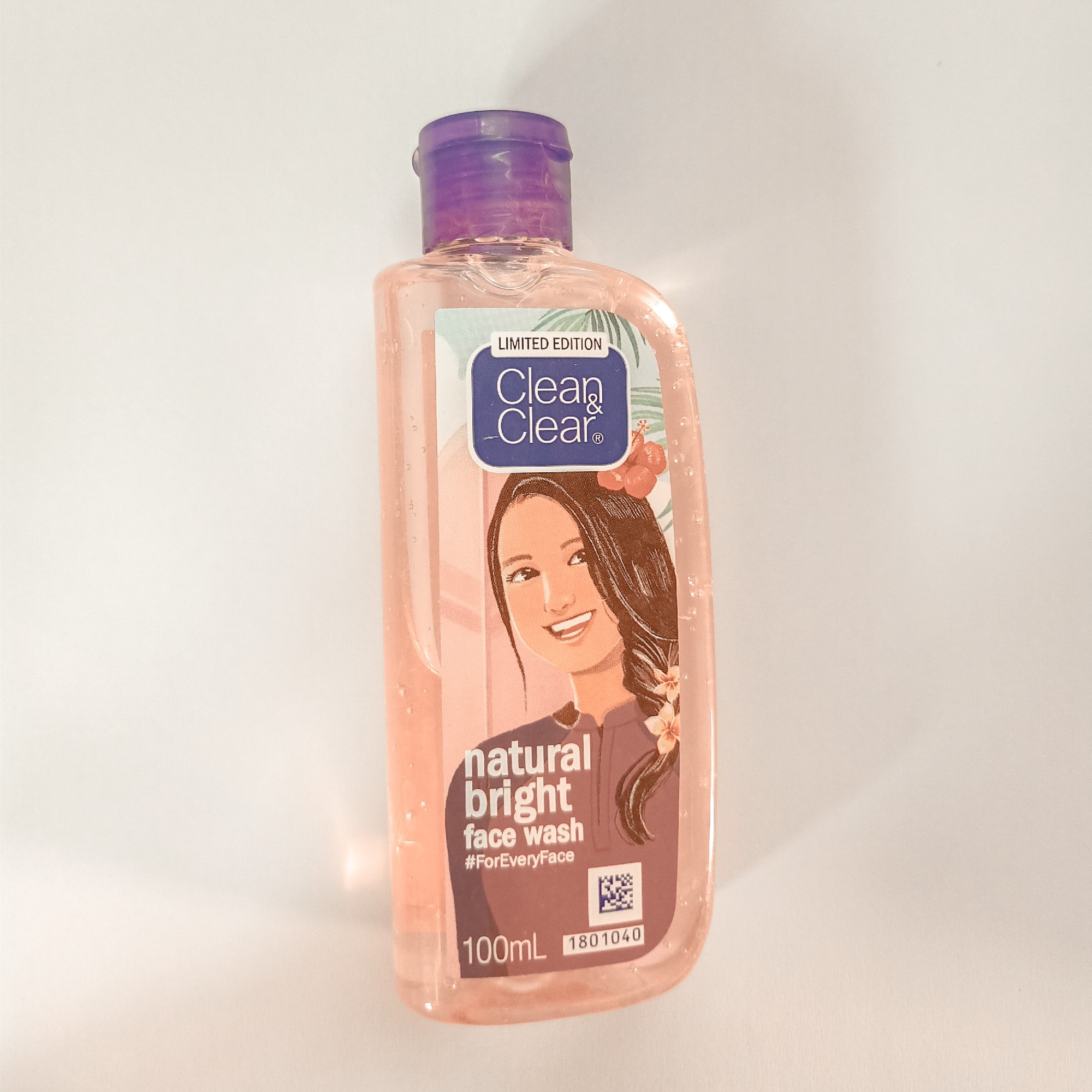 clean and clear natural bright face wash limited edition