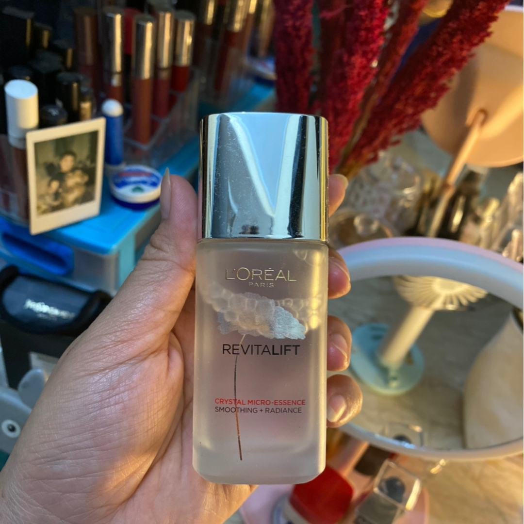 loreal revitalift essence female daily