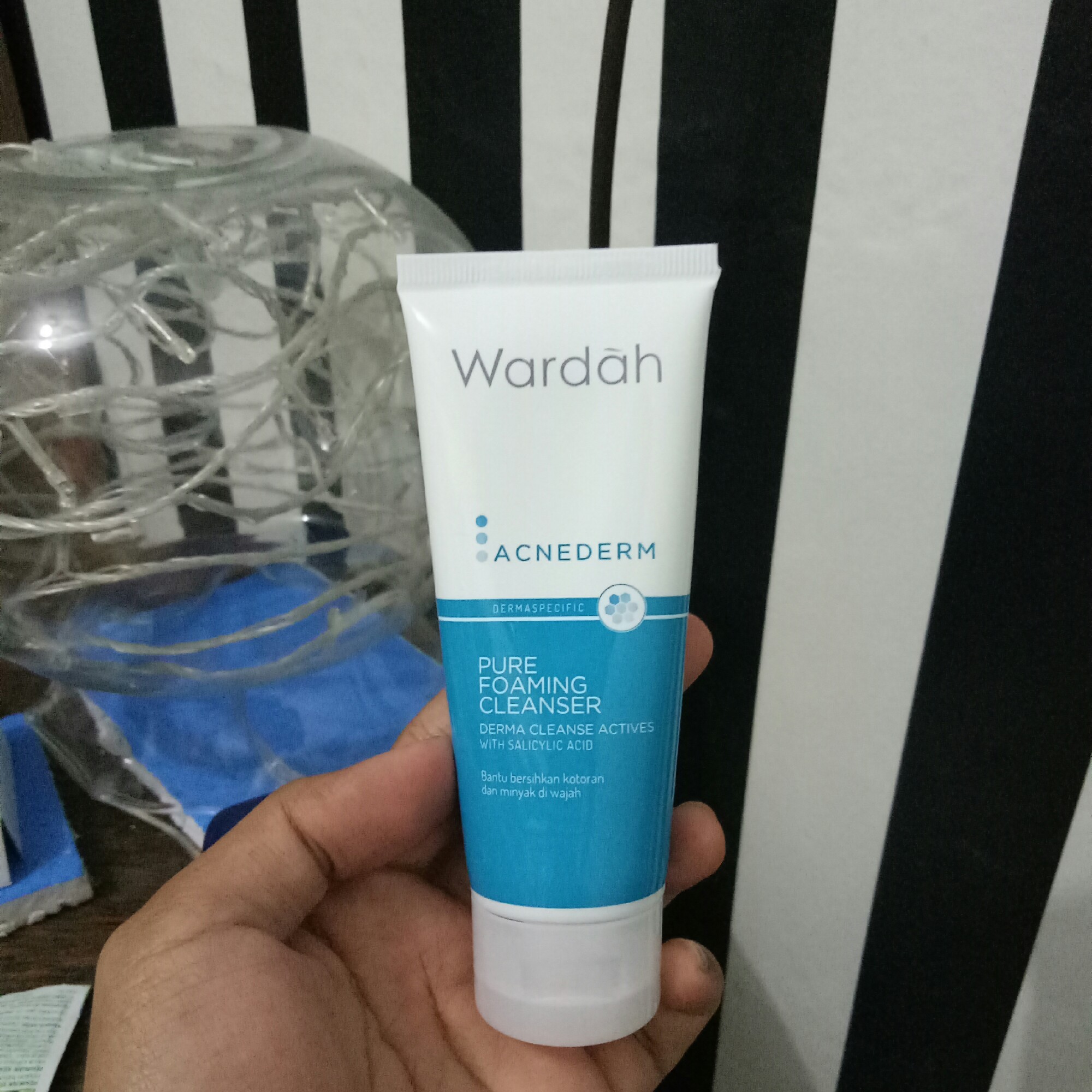 acnederm face wash