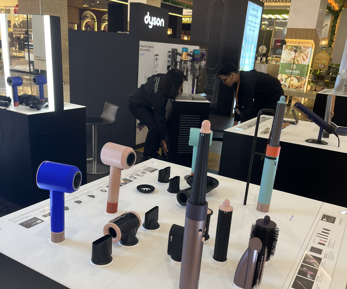 Dyson AirWrap Multi-Styler Complete Beauty Review