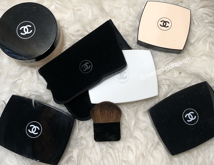 CHANEL VITALUMIÈRE COMPACT DOUCEUR 40 vitalumiere-compact-douceur-