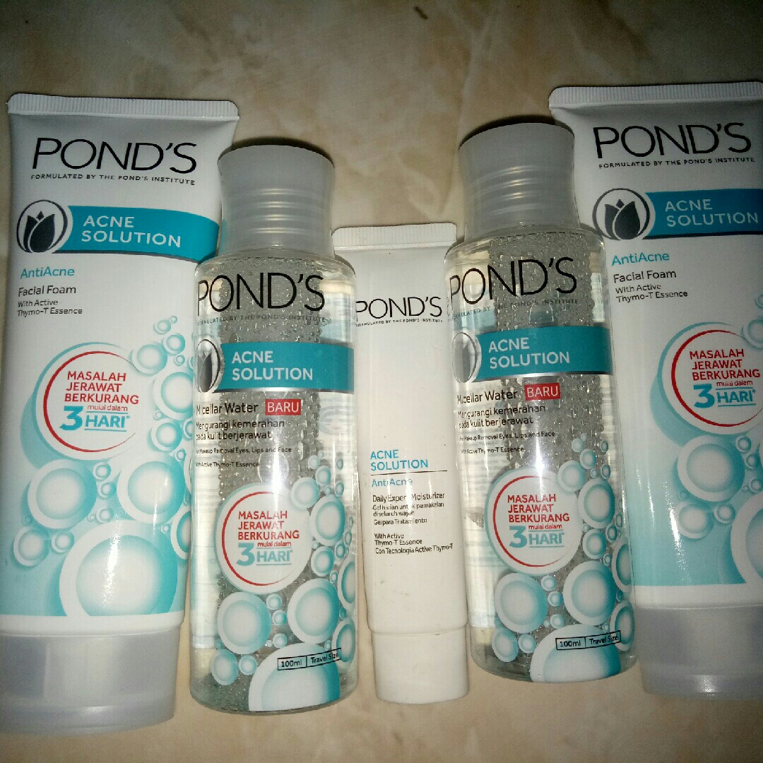 acne solution daily expert gel moisturizer