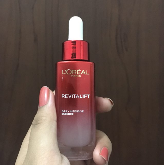 loreal revitalift essence female daily