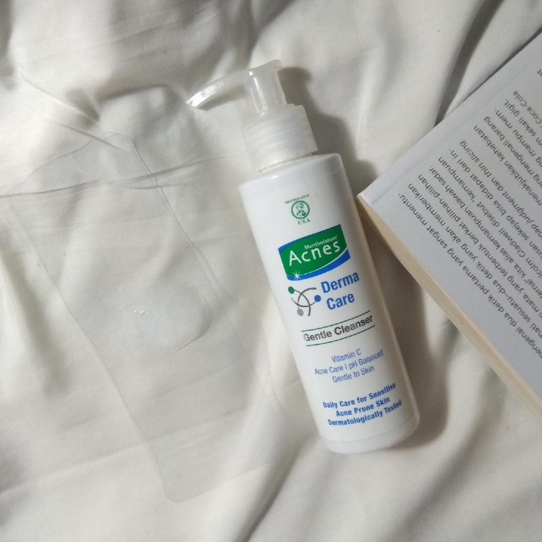 acnes derma care cleanser