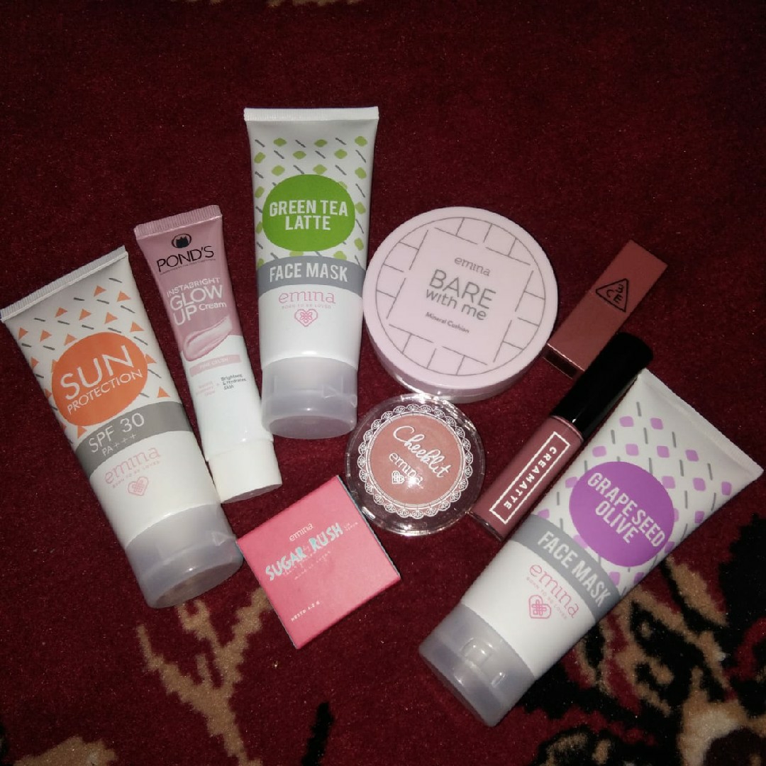 Download Emina Grapeseed Olive Face Mask Review Female Daily PSD Mockup Templates