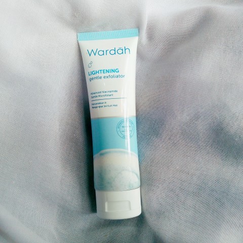 lightening gentle exfoliator