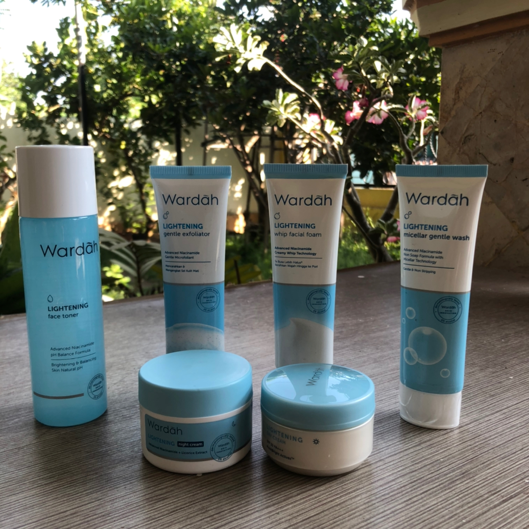 wardah lightening whip foam