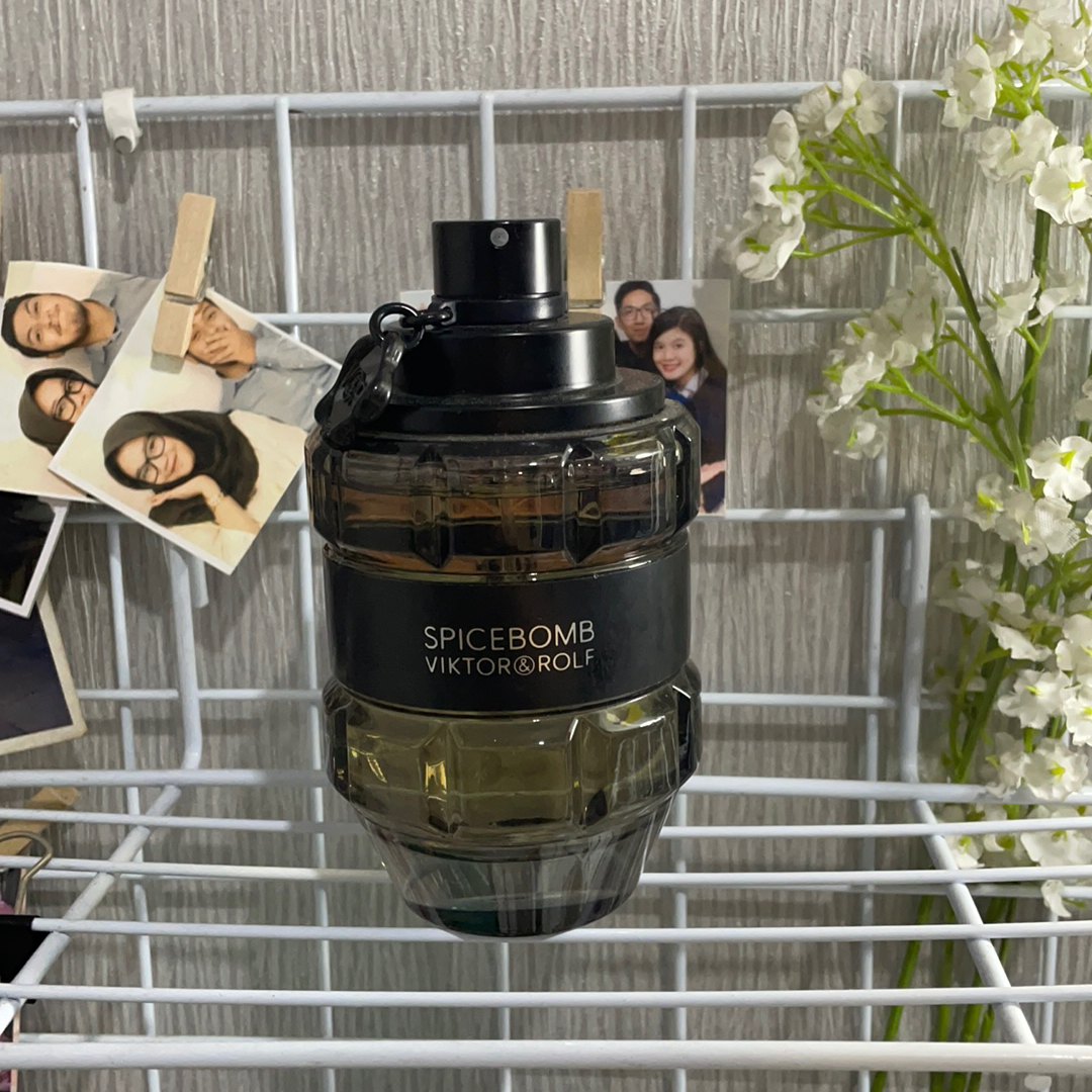 Viktor and Rolf Spice Bomb Beauty Review