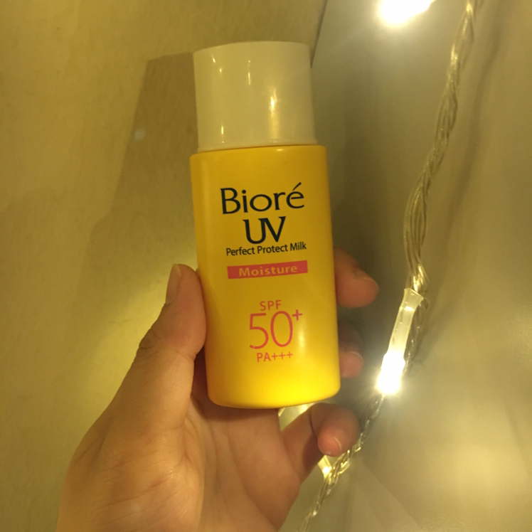sunscreen biore kuning