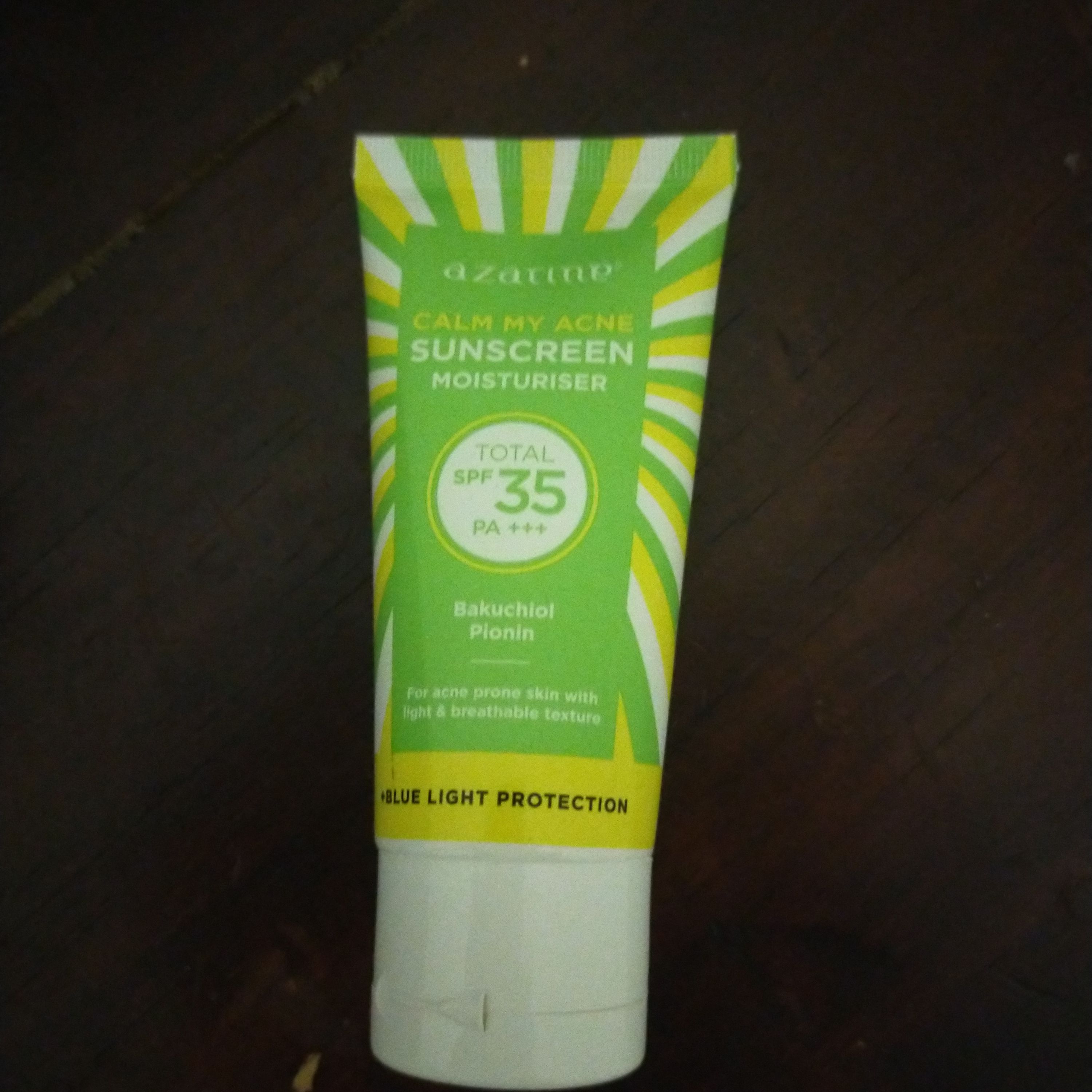 Azarine Cosmetics Calm My Acne Sunscreen Moisturizer Beauty Review