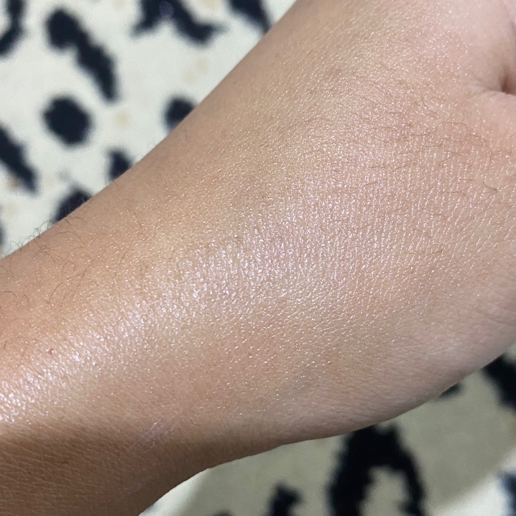 Bath and Body Works Vanilla Buttercream Hand Cream imgfdn-7eb088c4-bac5-4b41-91cb-0cf3c4895445-2473549 3