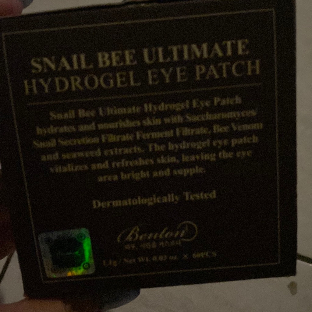 Benton Snail Bee Ultimate Hydrogel Eye Patch imgfdn-83730508-0a93-411d-af17-54a65743b781-2572867 1