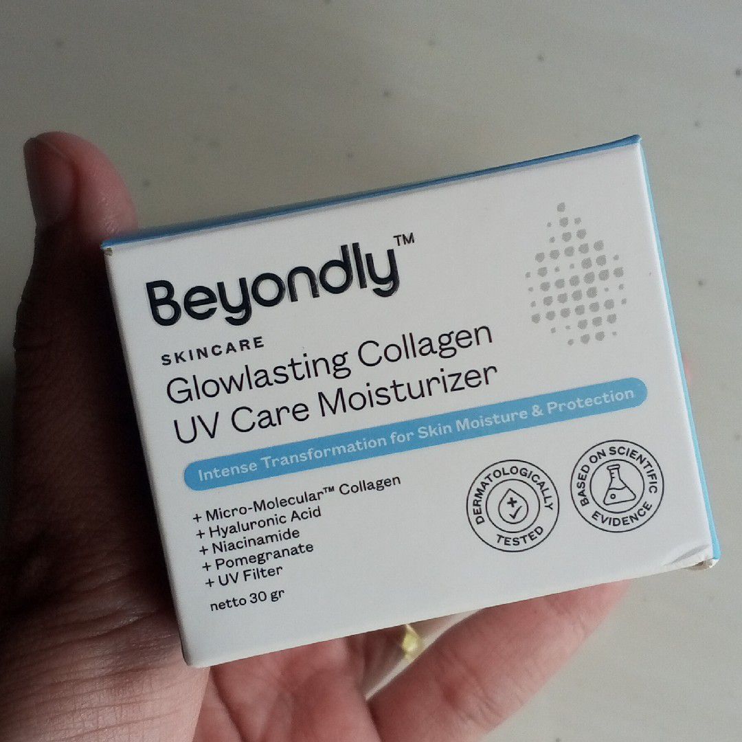 Beyondly Glowlasting UV Care Moisturizer with 5% Niacinamide & Hyaluronic Acid imgfdn-666bd109-3b6a-4255-84ba-4fc2307894b3-2555298 1