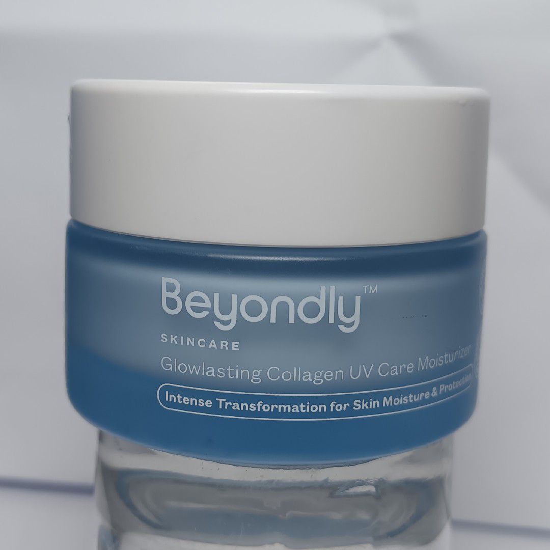 Beyondly Glowlasting UV Care Moisturizer with 5% Niacinamide & Hyaluronic Acid imgfdn-9c0962df-d659-40d4-802d-e90980bdcb17-2554562 5