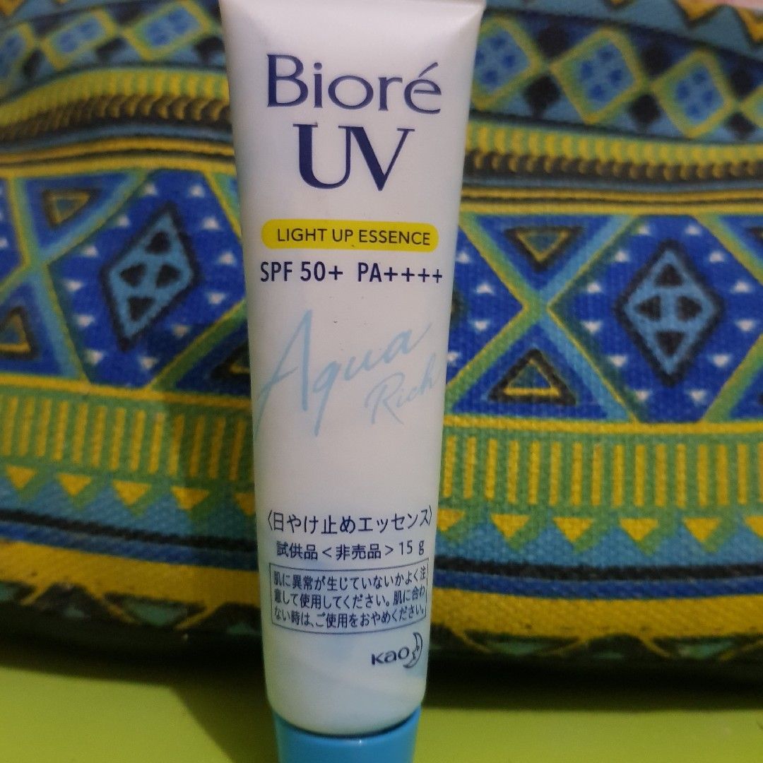 Biore UV Aqua Rich Light Up Essence - Beauty Review