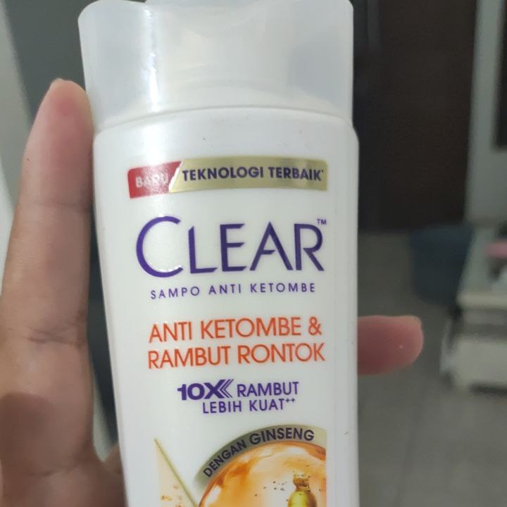 CLEAR Shampoo Anti Ketombe dan Rambut Rontok Beauty Review