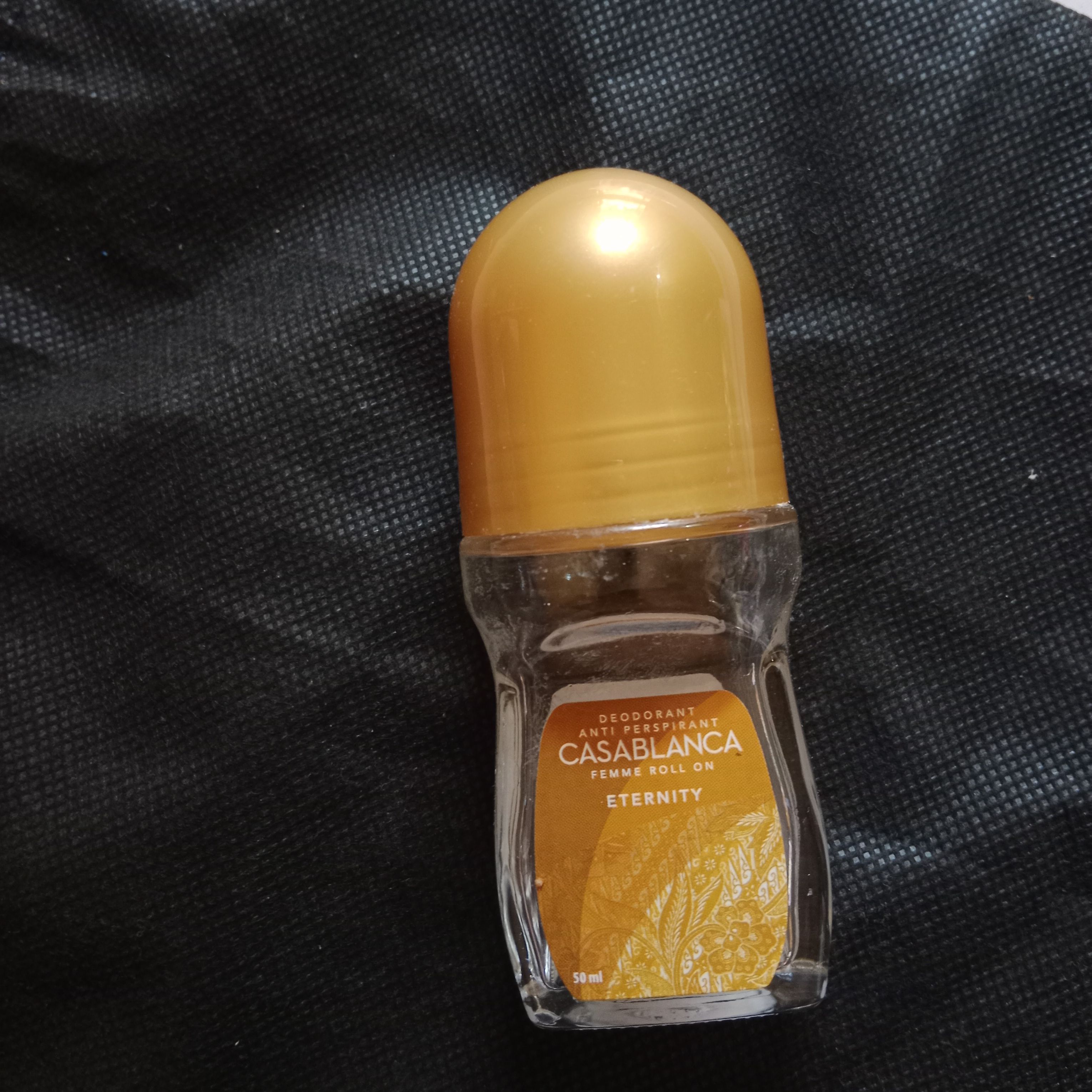 Casablanca Deodorant Roll On imgfdnrev-42934c1d-0129-456b-9cea-c99a028d7064-2412831 1