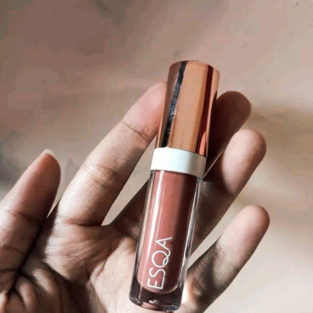 ESQA Lip Gloss Beauty Review