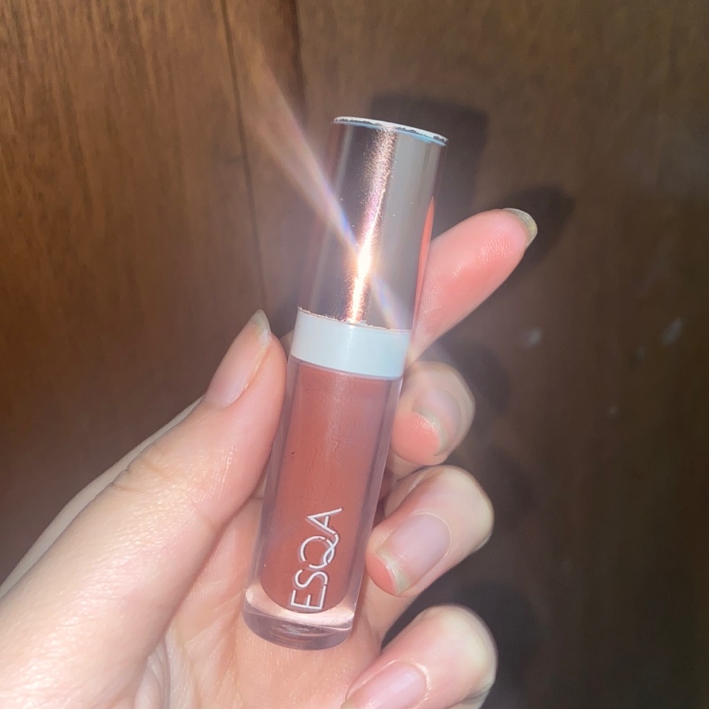 ESQA Lip Gloss Beauty Review