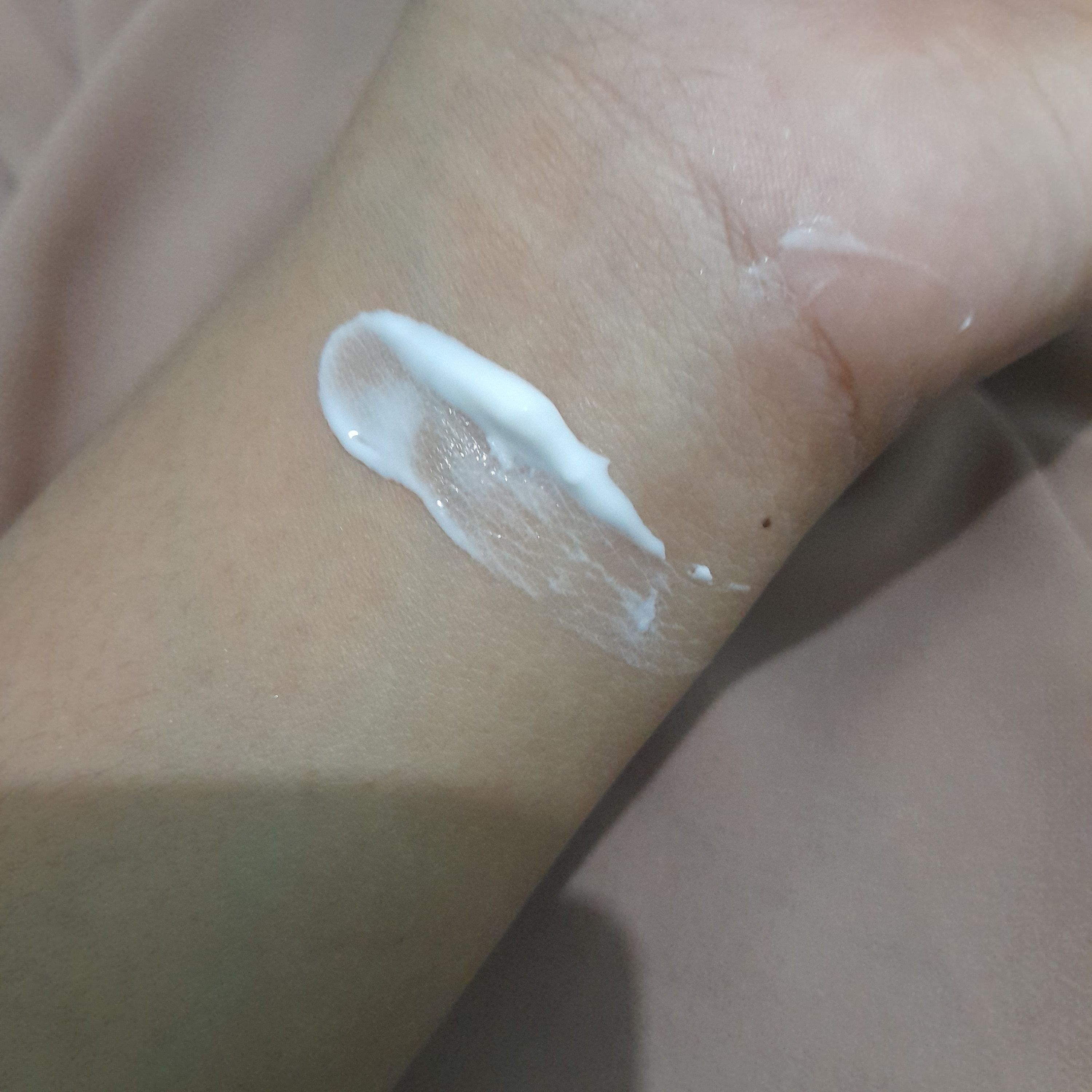 Emina Skin Buddy Sun Protection SPF 30 PA+++ Beauty Review