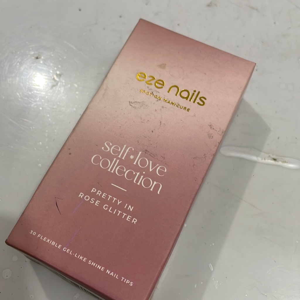 Eze Nails Spot-On Manicure  imgfdn-a9cf5ff2-400f-4e37-aef2-a96bb0be3567-2471148 1