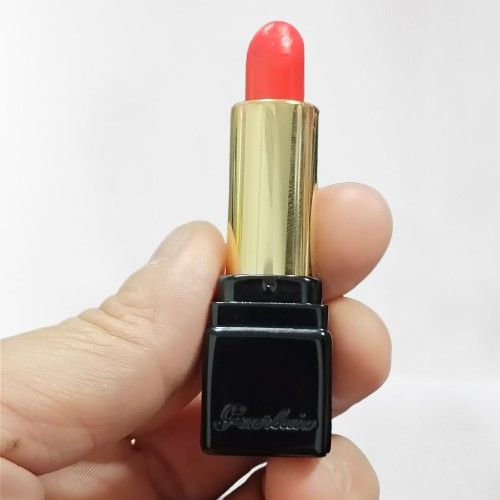 Guerlain Kiss Kiss imgfdn-bba61c3f-37bd-4b81-9779-c10fa9d440fb-2433934 1