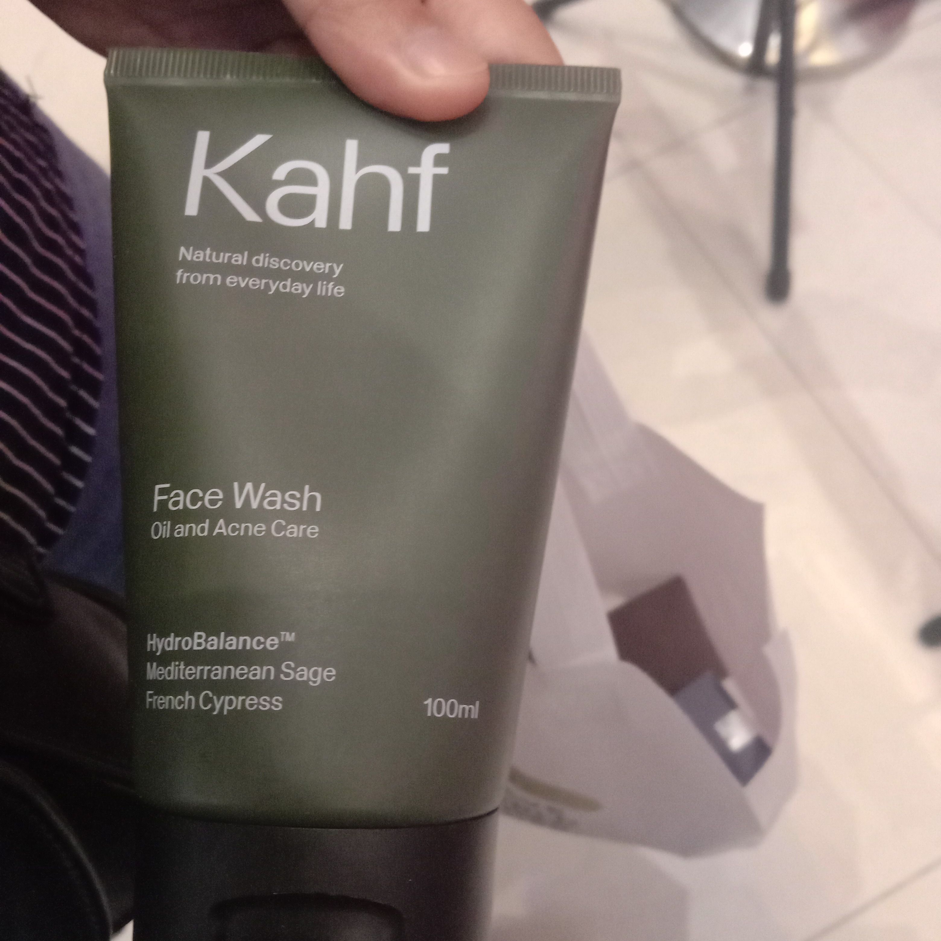 Kahf Face Wash Oil and Acne Care Beauty Review