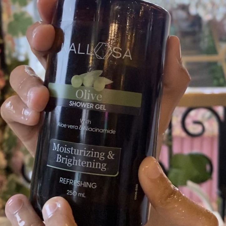Kallosa Olive Shower Gel imgfdn-059a97e8-b46f-489e-a69c-6f171b1bb2d1-2477550 1