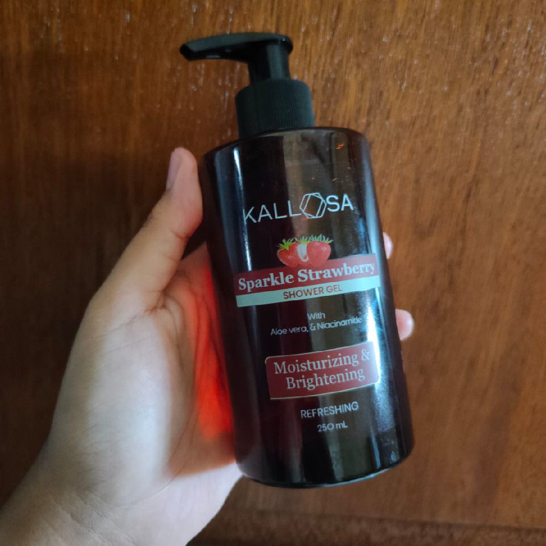 Kallosa Sparkle Strawberry Shower Gel imgfdn-82b8dae6-eed2-49eb-9025-48613f772665-2472274 1