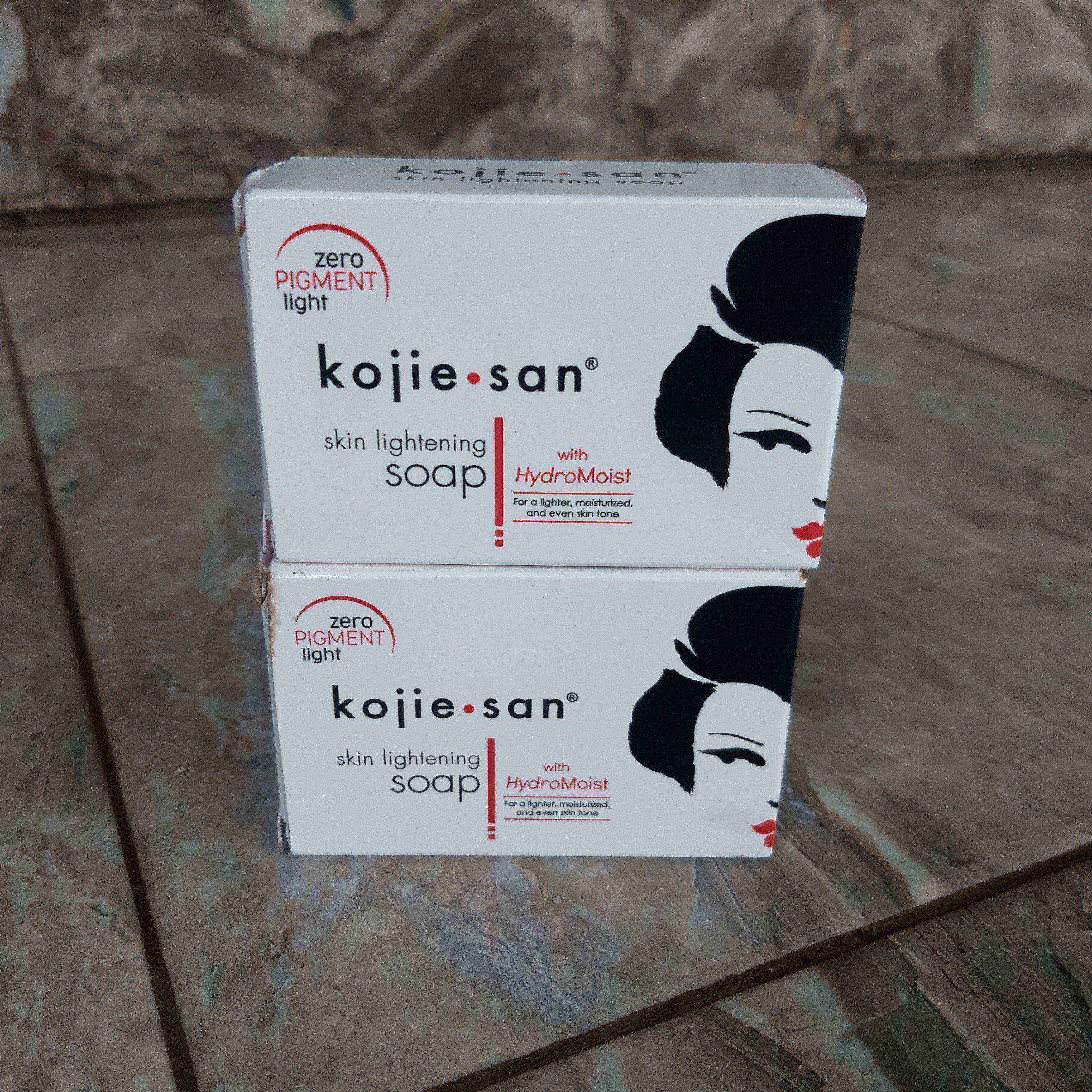 Kojie San Skin Lightening Soap with Hydromoist Beauty Review