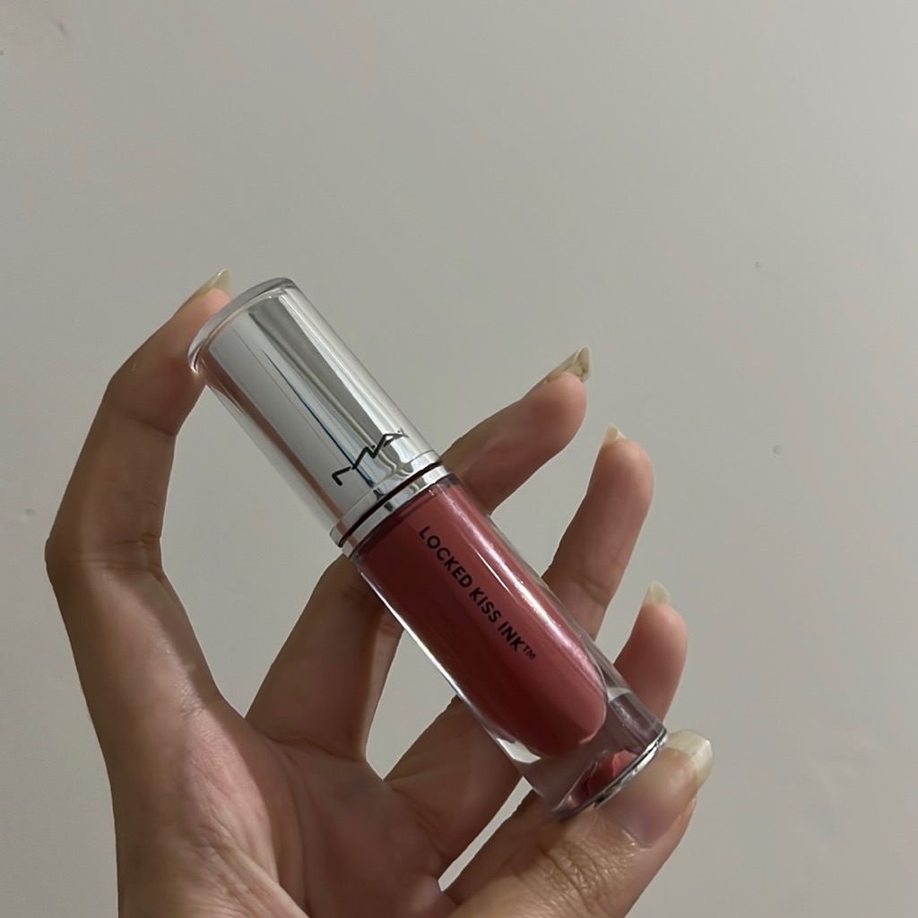 MAC Locked Kiss Ink Lipcolour imgfdn-e818d452-14ab-4012-95bb-62c20e2398d9-2548714 1