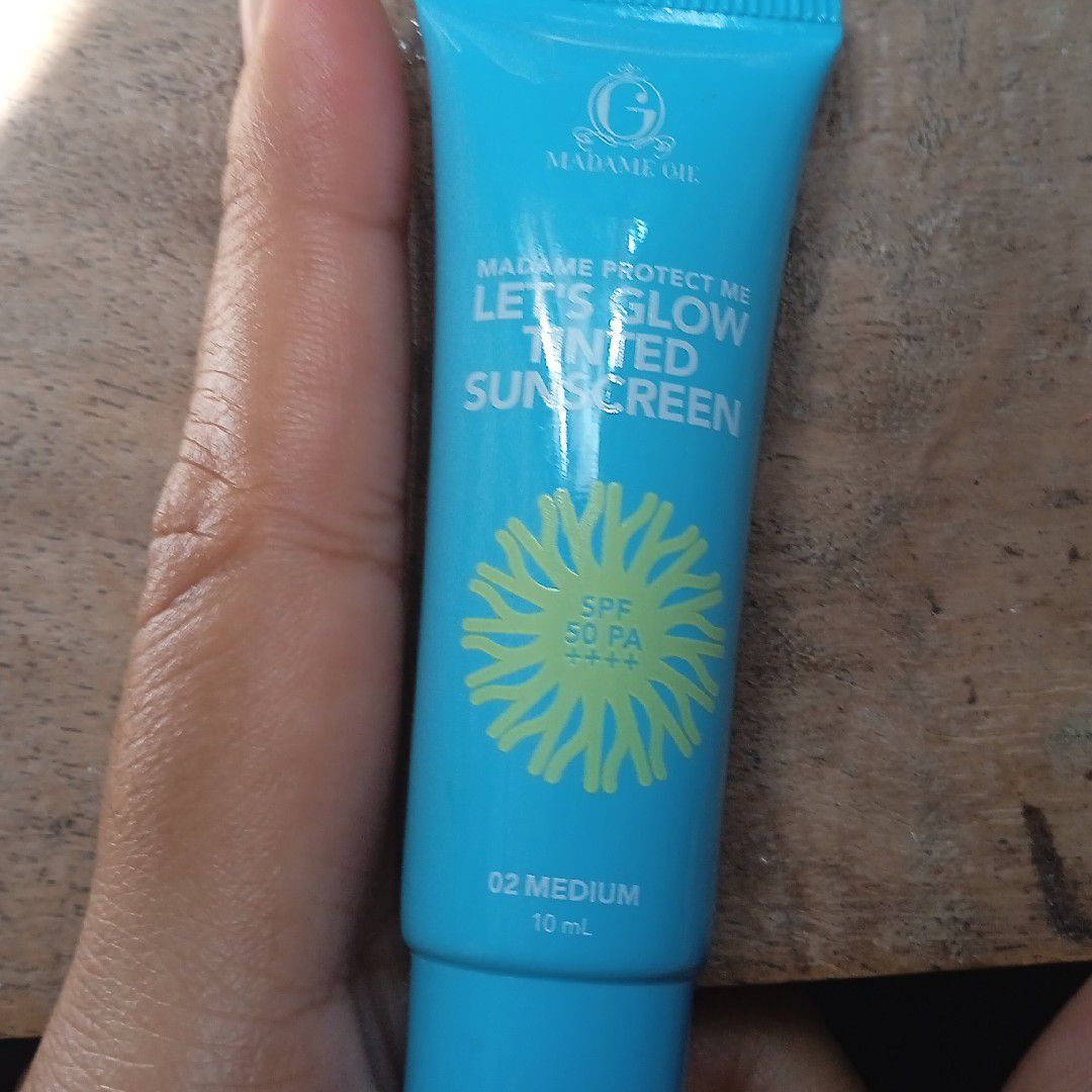 Madame Gie Madame Protect Me Let's Glow Tinted Sunscreen SPF 50 PA