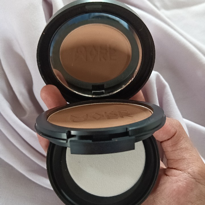 Make Over Powerstay 24H Matte Powder Foundation imgfdn-cf430d9f-cc40-4415-b42c-7bac08553818-2657163 1