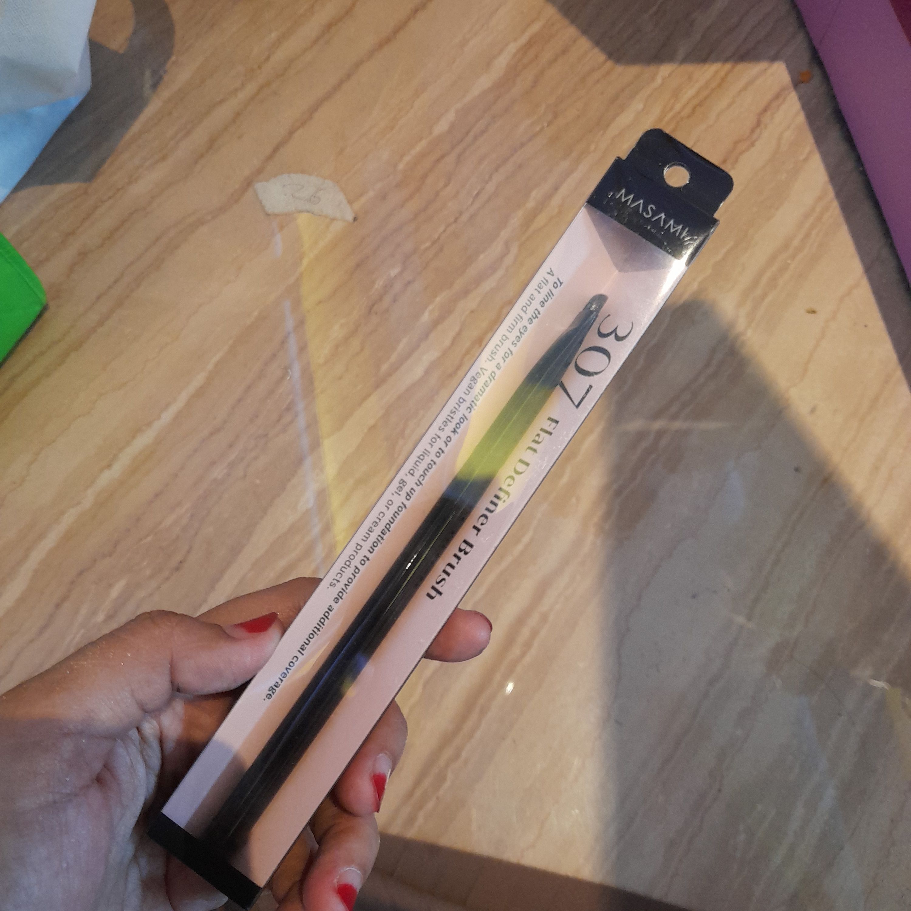 Masami 307 Flat Definer Brush 2.0 imgfdn-5e356da6-6ece-44fa-a303-94b25a8ab53b-2483246 1