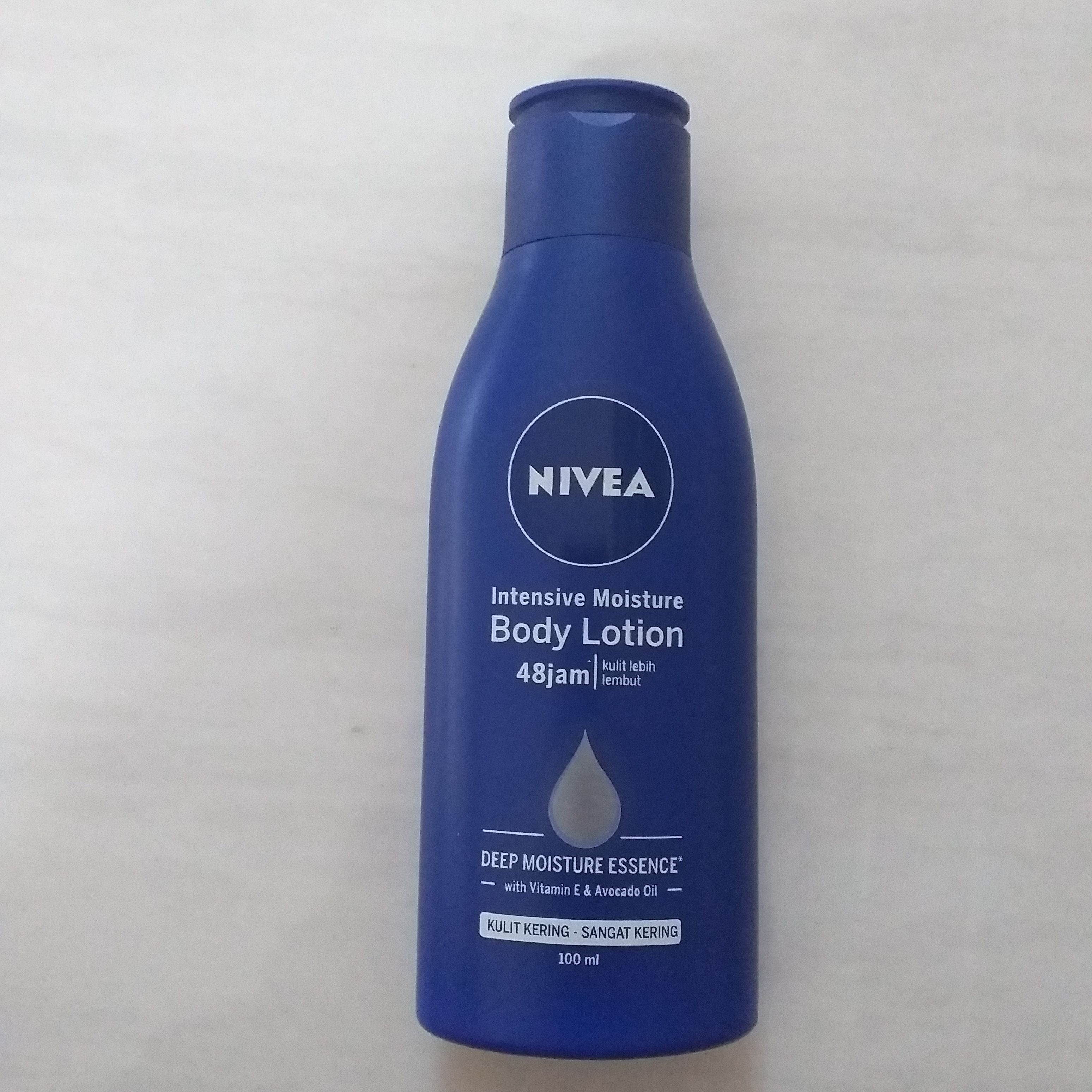NIVEA Intensive Moisture Body Lotion Beauty Review