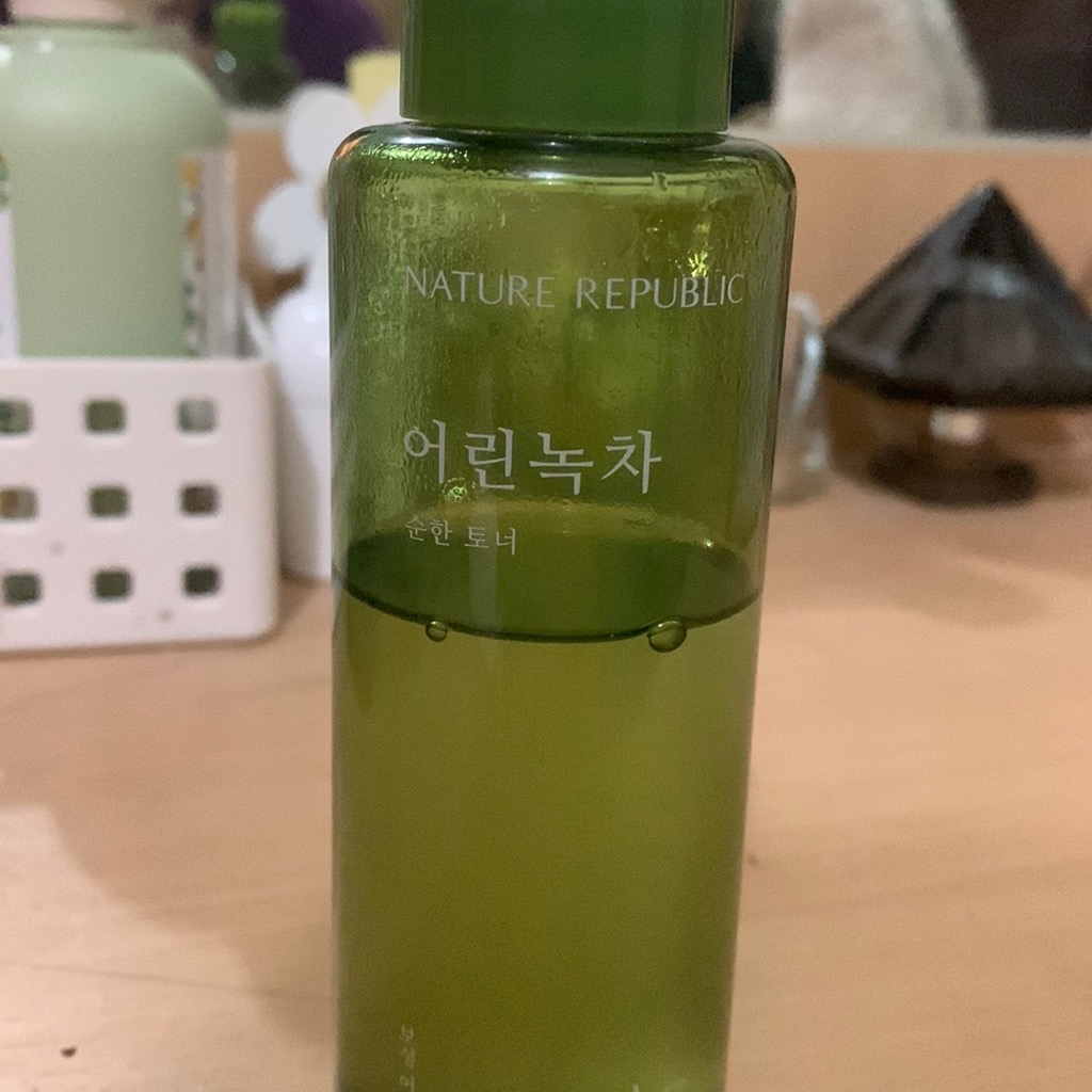 Nature Republic Mild Green Tea Toner imgfdn-00635f6e-6c84-4515-b861-1ad0fed4f958-2539416 1