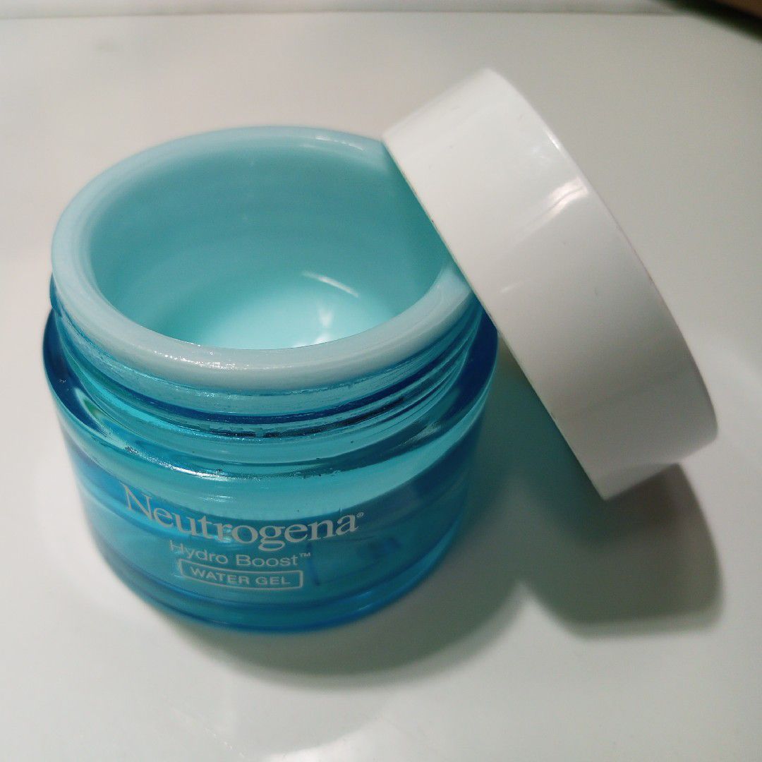 Neutrogena Hydro Boost Hyaluronic Acid Water Gel Beauty Review