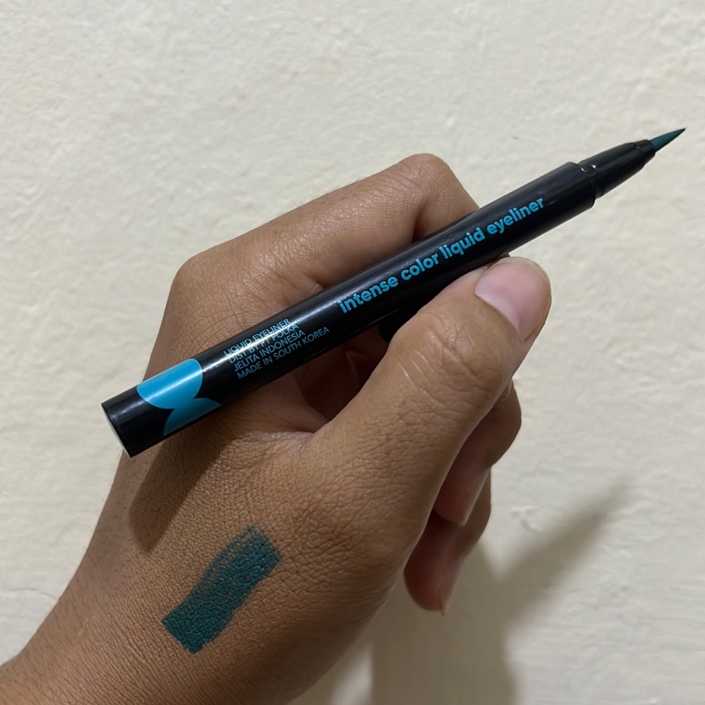 Polka Cosmetics Intense Color Liquid Eyeliner imgfdn-f2827d28-f915-4716-93b6-5a0ff13b7d6b-2552033 3