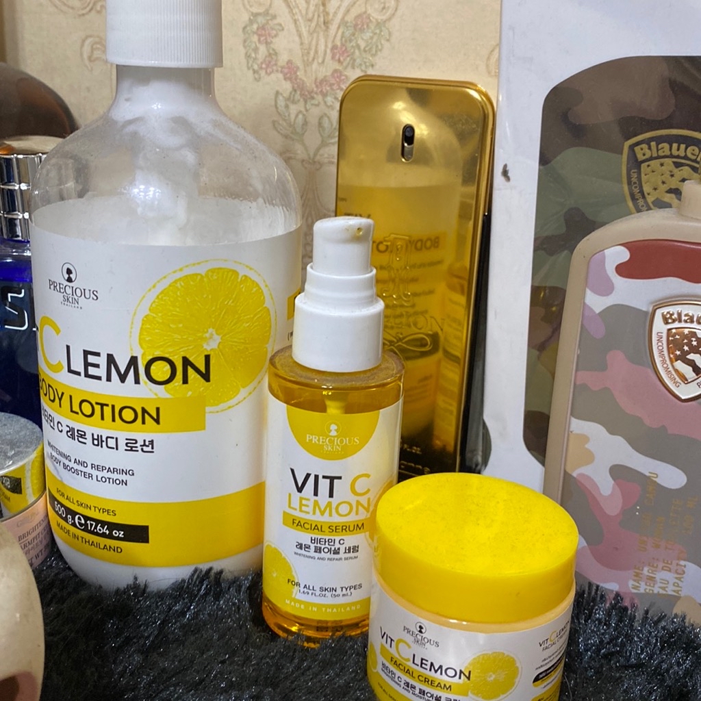 Precious Vit C Lemon Body Lotion imgfdn-34d7e683-b487-4d7a-b5b3-d6b946f5499b-2461541 1