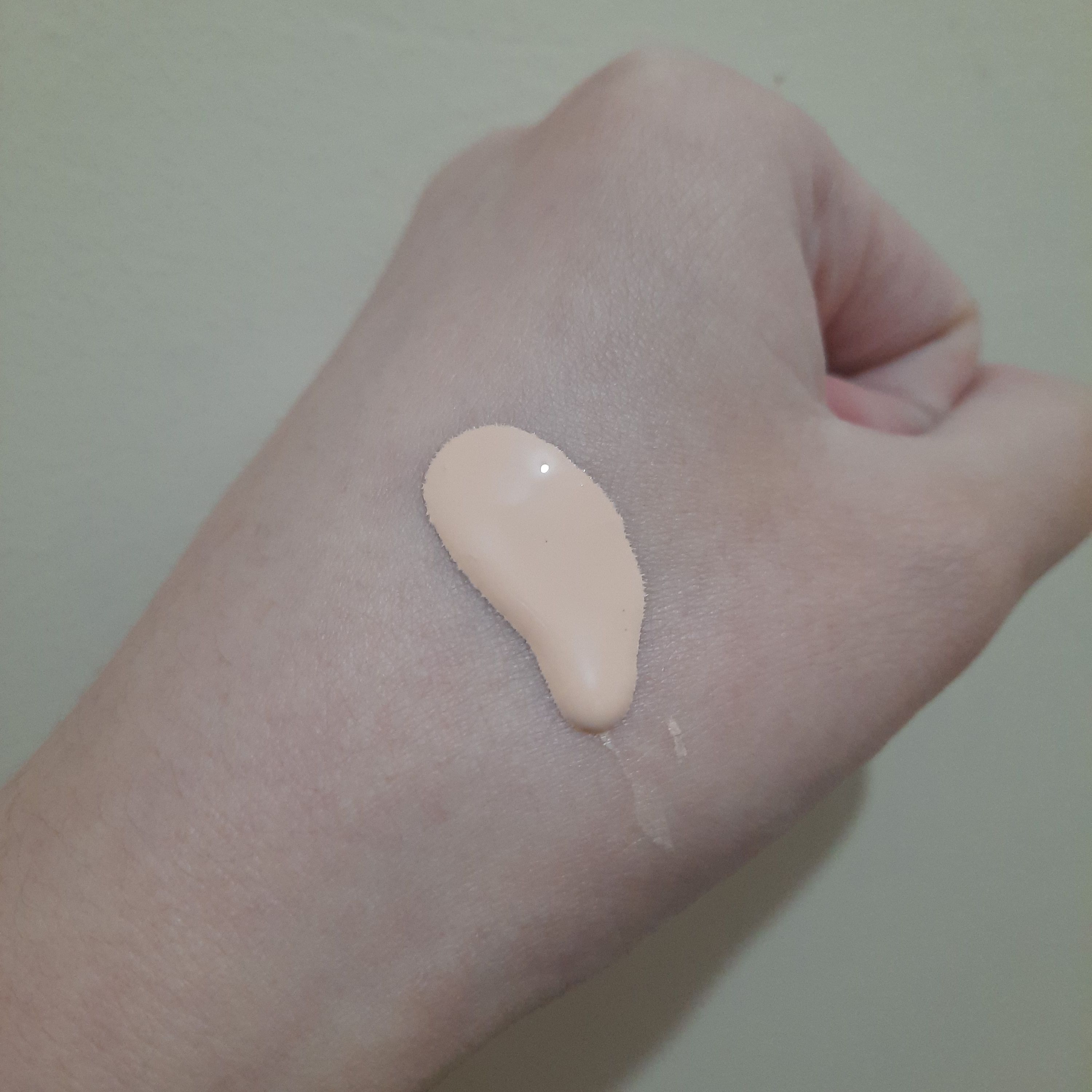 Raine Beauty The Daily Skin Drops imgfdn-fe2eb912-bc2c-4088-be0f-ce04a9cad776-2480288 2