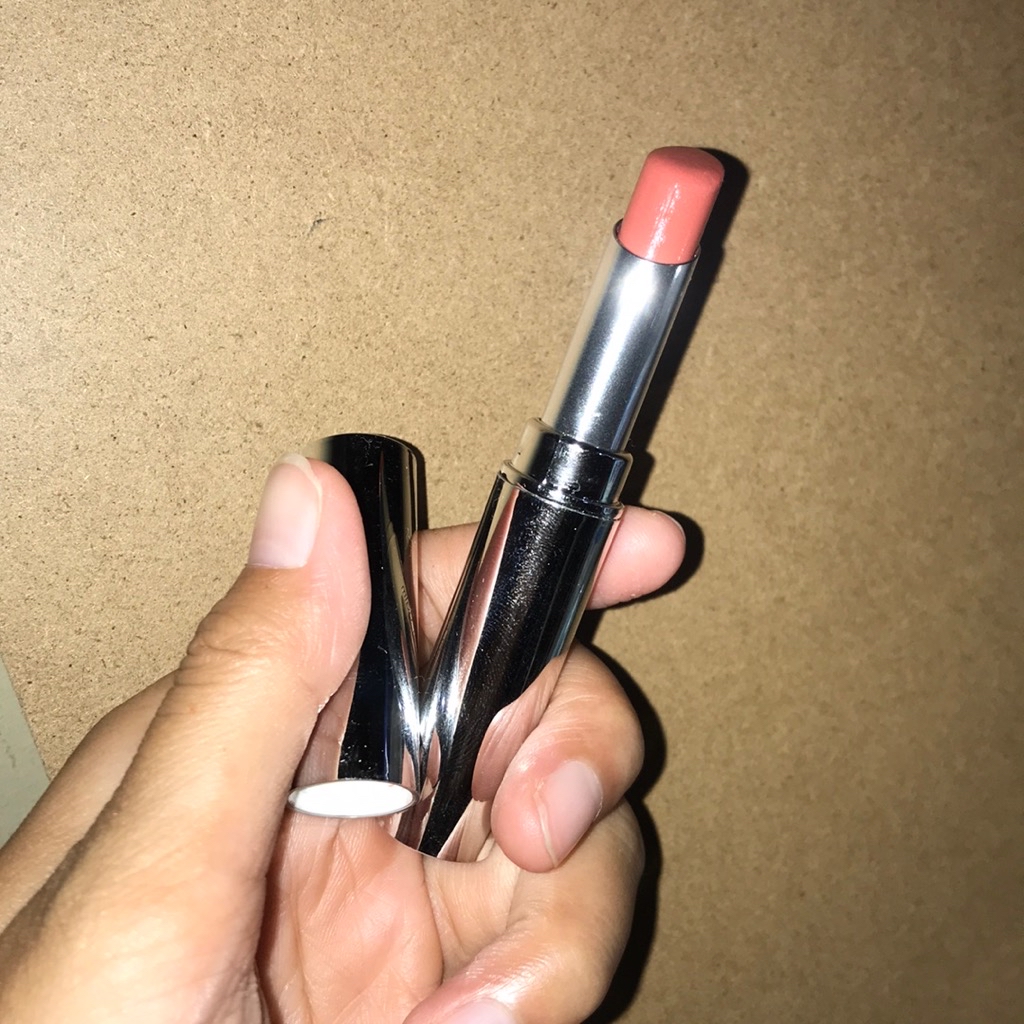 Red-A Lip Glo Color Balm imgfdn-f08563ed-59f4-4369-a91a-84bca16e7a96-2505405 1