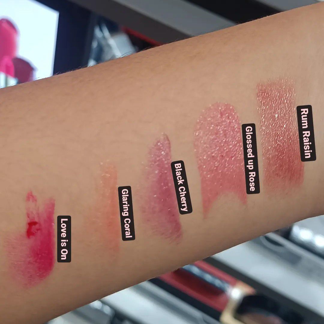 Revlon  Super Lustrous Glass Shine Lipstick   imgfdn-30989f26-8d43-4ac2-b7c4-1760e117ddf9-2462738 2
